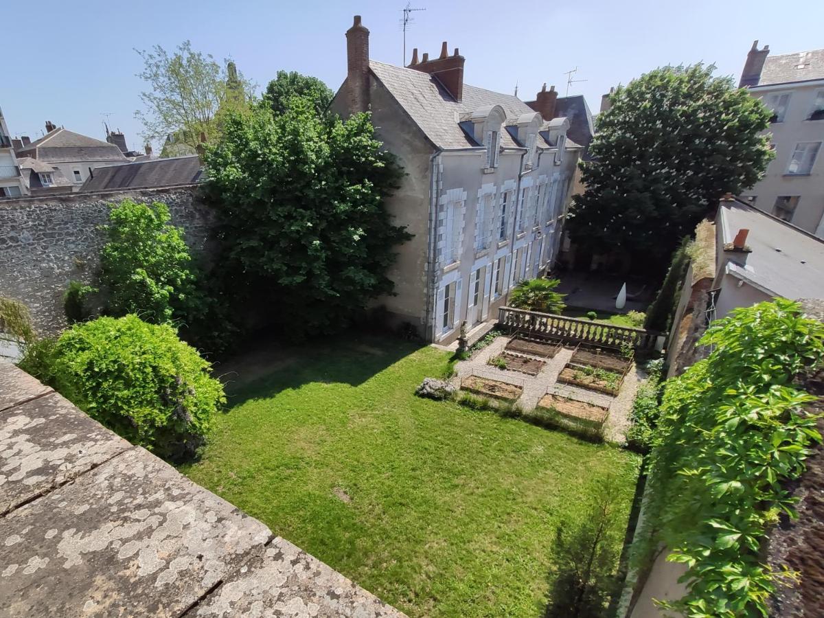 Demeure Des Cordeliers Avec Parking Prive Bed & Breakfast Blois Exterior photo