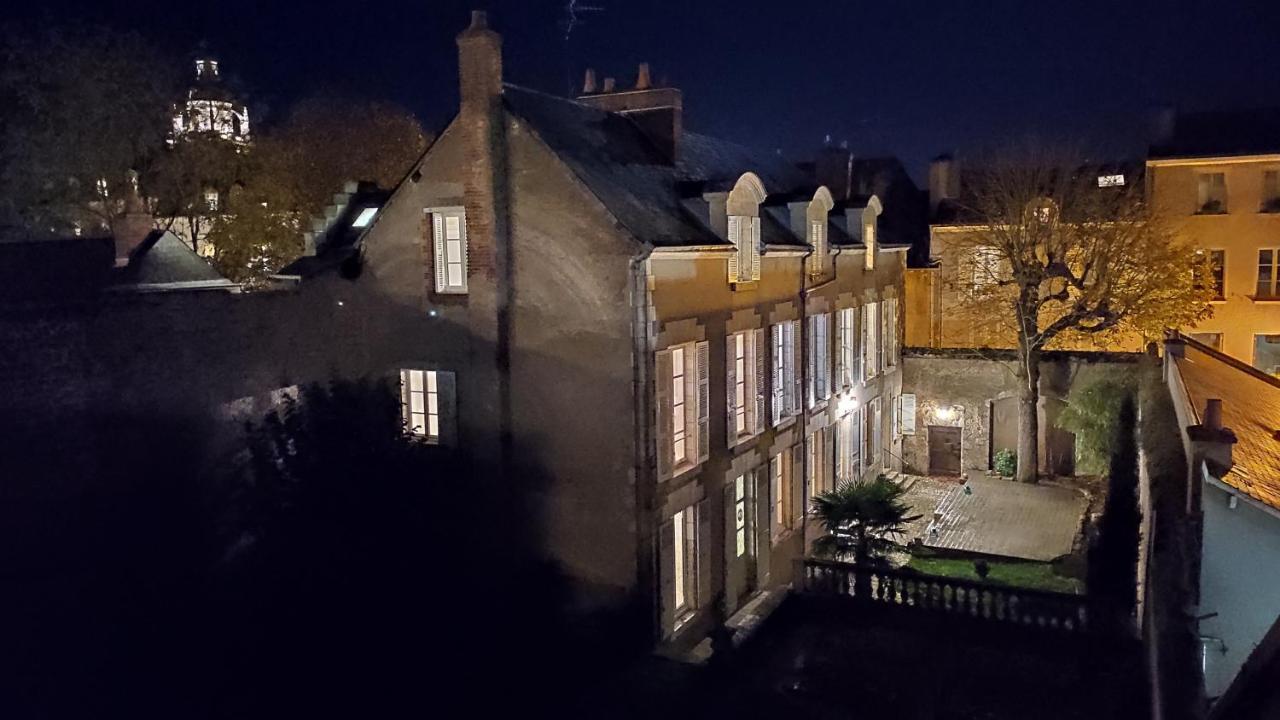 Demeure Des Cordeliers Avec Parking Prive Bed & Breakfast Blois Exterior photo