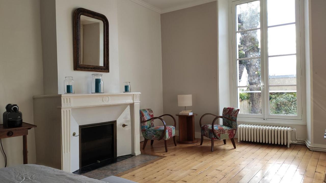 Demeure Des Cordeliers Avec Parking Prive Bed & Breakfast Blois Exterior photo